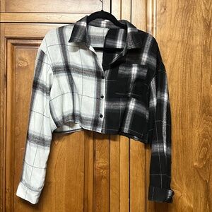 Black and White Plaid Cropped Shirt